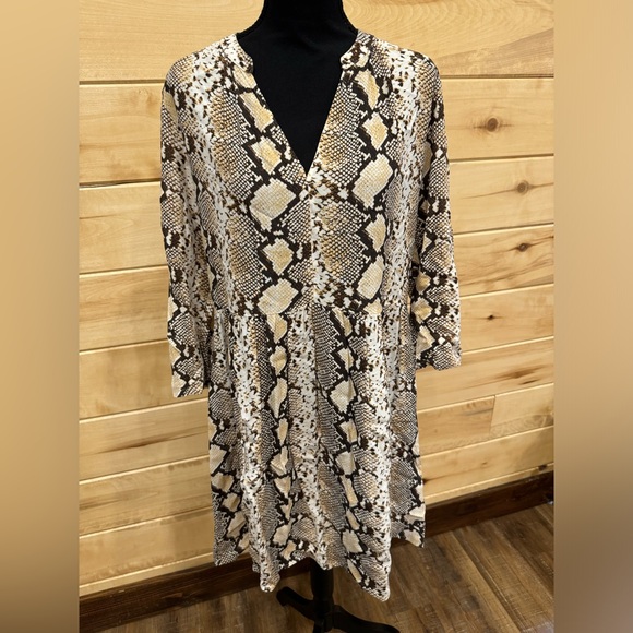 Anthropologie Maeve Juno Snakeskin Print Dress neutral 3/4 sleeve - Medium - Picture 1 of 8